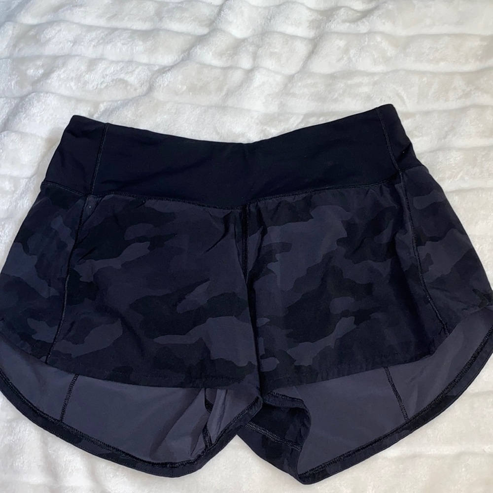 BLACK CAMO LULULEMON SHORTS